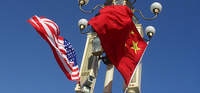 us_china_flags_image_flickr_felibrilu_0bd4f6bf45-1