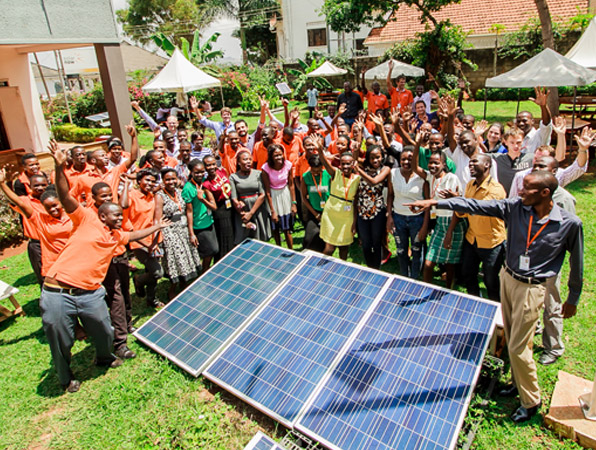 Off-grid solar changes lives – but could help many more of the world's energy poor – pv magazine International