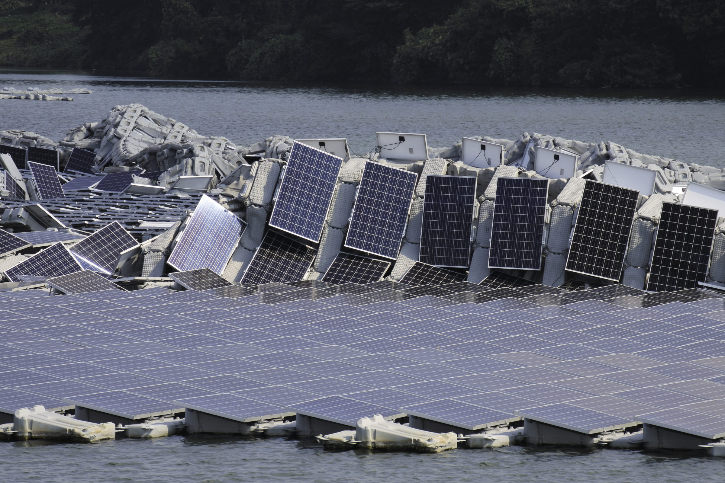 extreme-weather-causing-us-solar-insurance-premiums-to-explode-pv