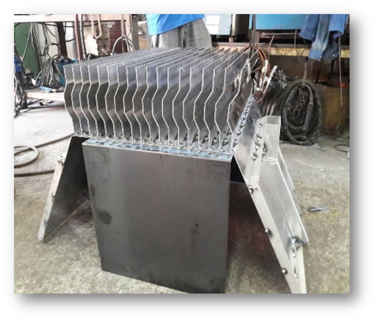 Solar module passive cooling with lapping fins – pv magazine International