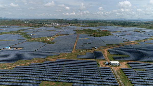 India installed 2.38 GW of utility-scale solar in Q1 thumbnail