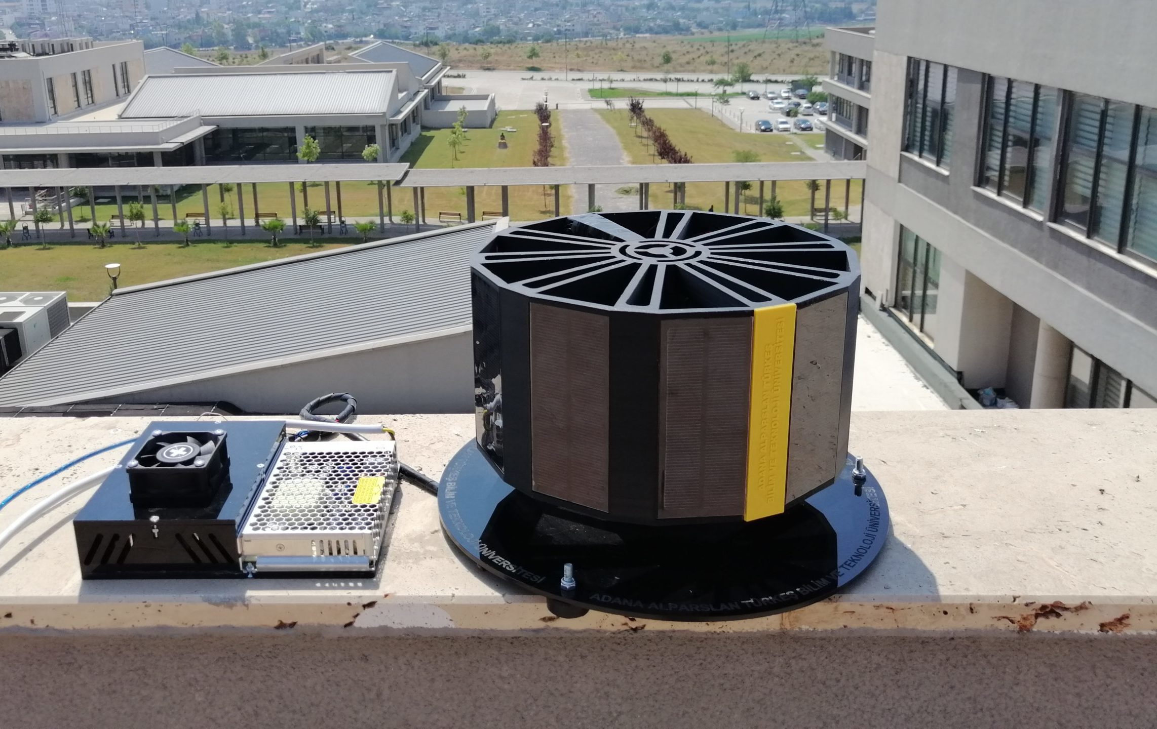 Photovoltaic rotary energy system for domestic applications, highrise