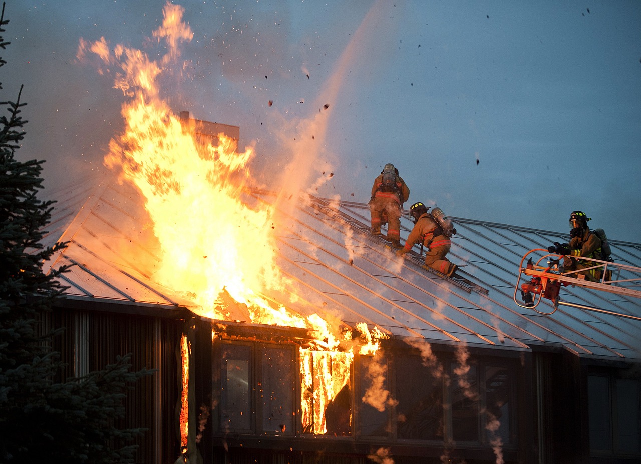 QBE survey finds DC cabling, connectors are top causes of PV fires