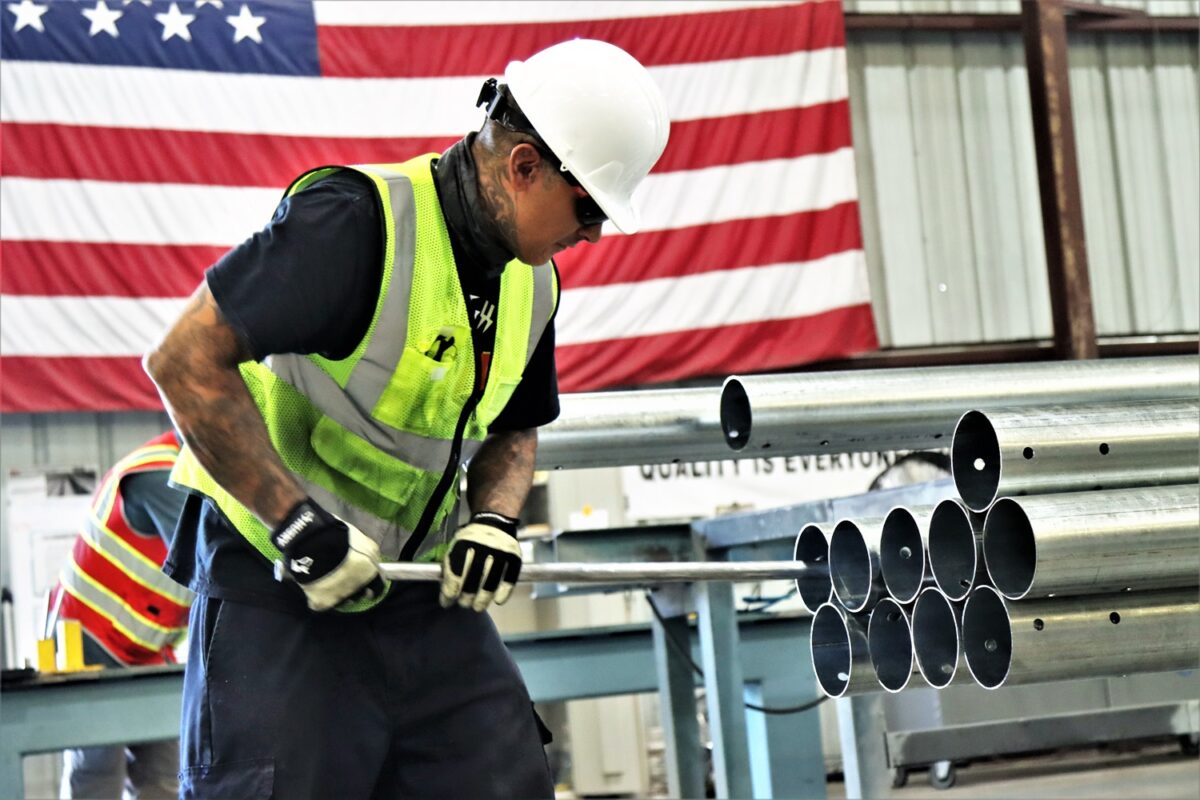 Unimacts Line Worker, Nextracker