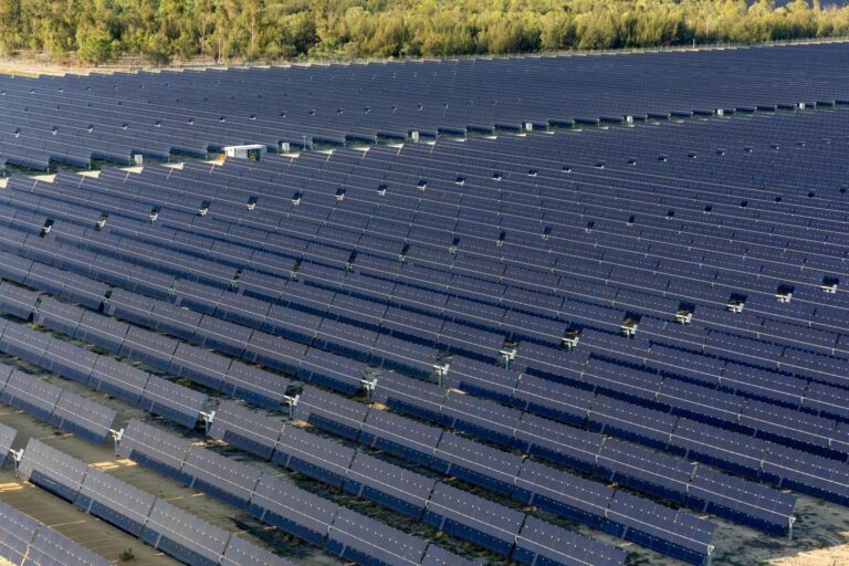 Genex secures state-backed PPA for 750 MW of solar in Australia – pv ...
