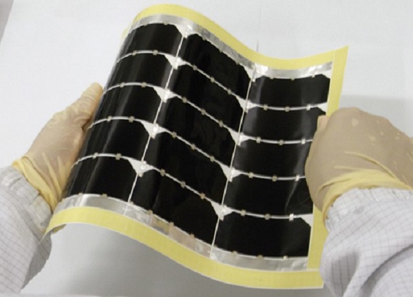 pv-magazine.com - Valerie Thompson - Sharp offers space-qualified solar cells, plans perovskite-silicon tandem production