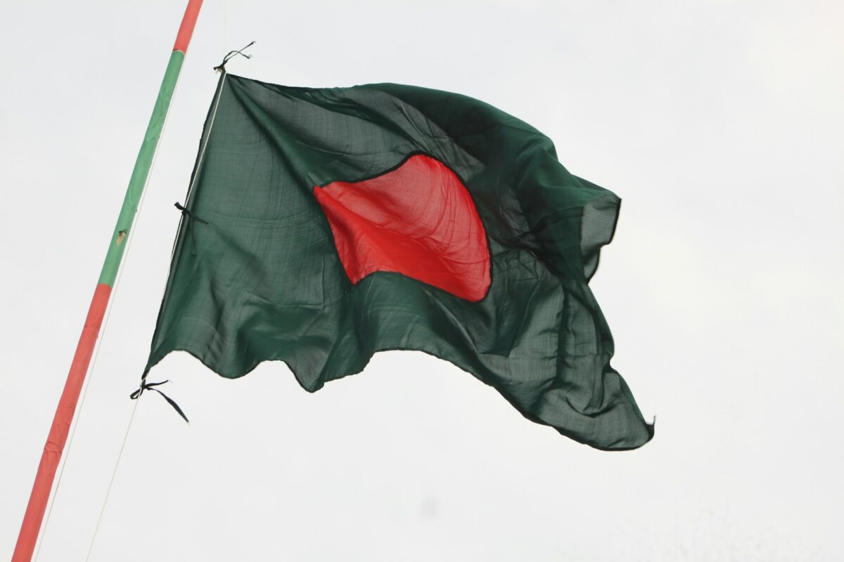 Bangladesh seeking contractors for 220 MW solar project