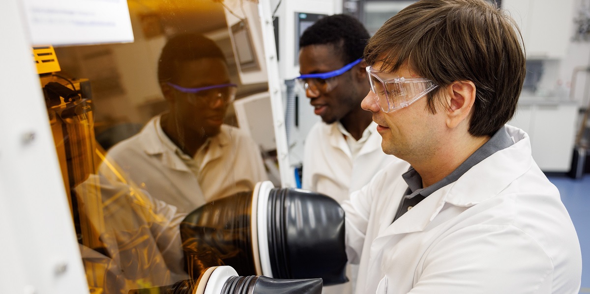 How to reduce ionic losses in tin-based perovskite solar cells