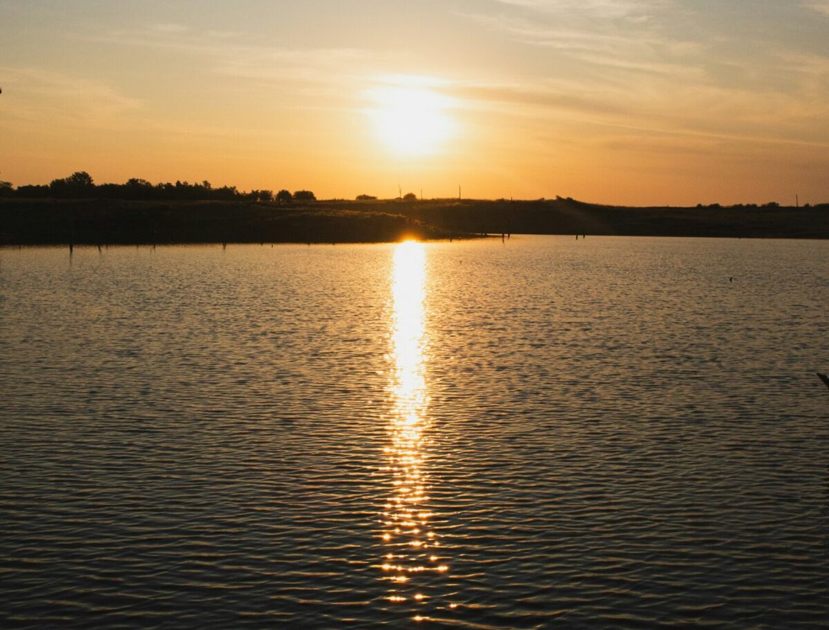 Zimbabwe plans 600 MW floating PV project