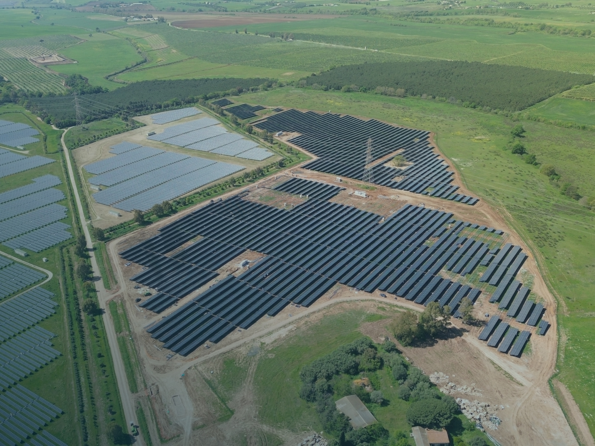 pv-magazine.com - Emiliano Bellini - Italy's solar capacity could reach 137 GW by 2040, grid operators say