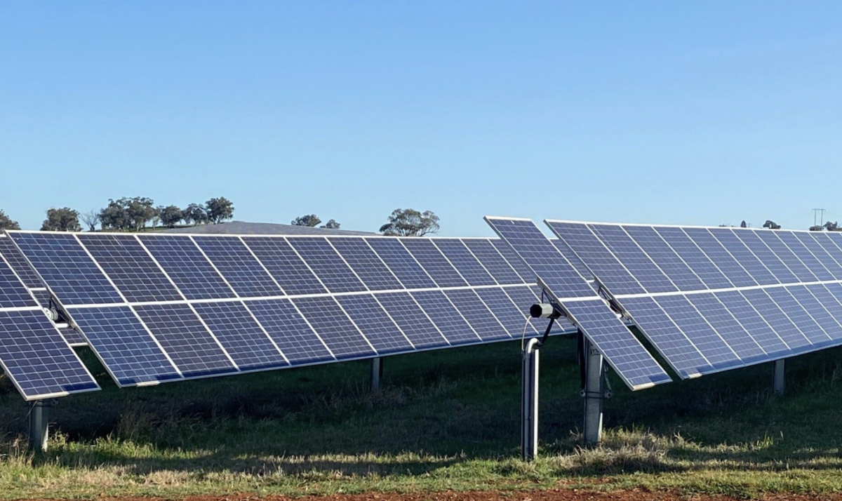 Australia adds 7 GW of renewables in 2025, stays on track for 2030 target