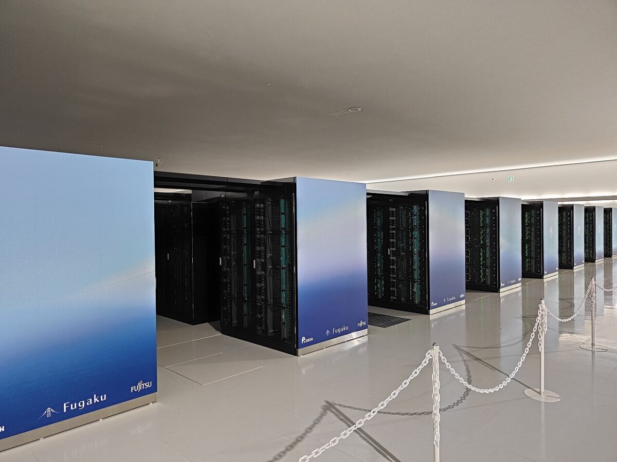 World’s fastest supercomputers probing future of sodium-ion batteries