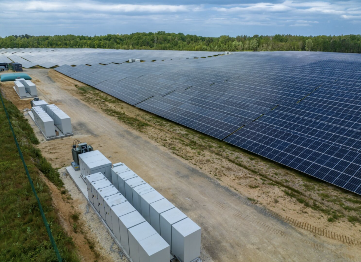 France proposes linking solar subsidies to storage as prices turn negative