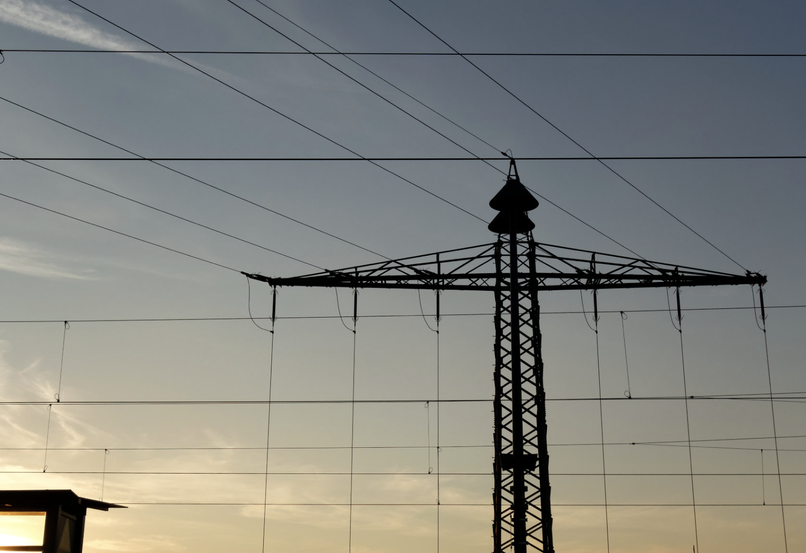 Electrification alone may not shield firms from gas-linked prices