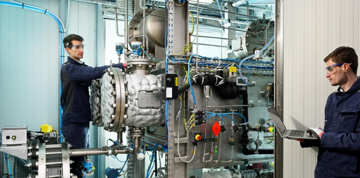 The Hydrogen Stream: Dutch electrolyzer merger forms Alquion