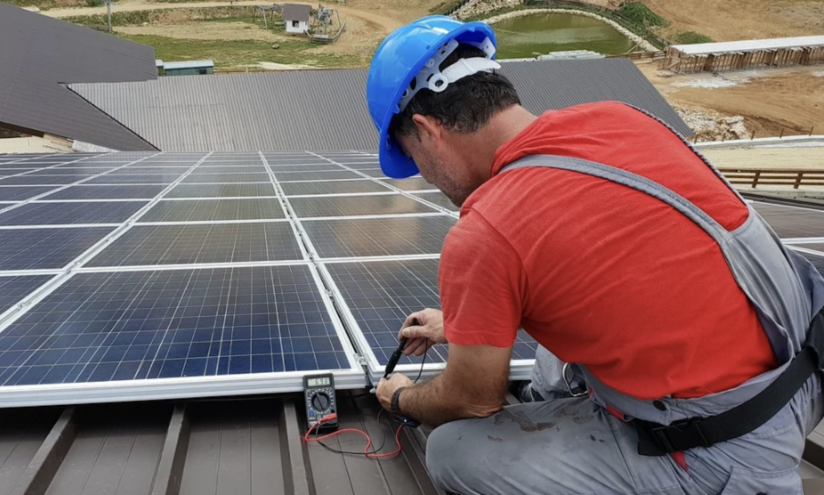 pv-magazine.com - Ryan Kennedy - Solar industry faces rising risks from fires and battery faults