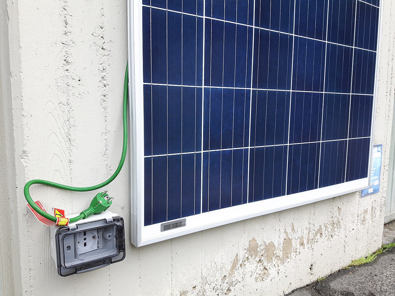 New Zealand proposes legalizing plug-in solar under 10 kW