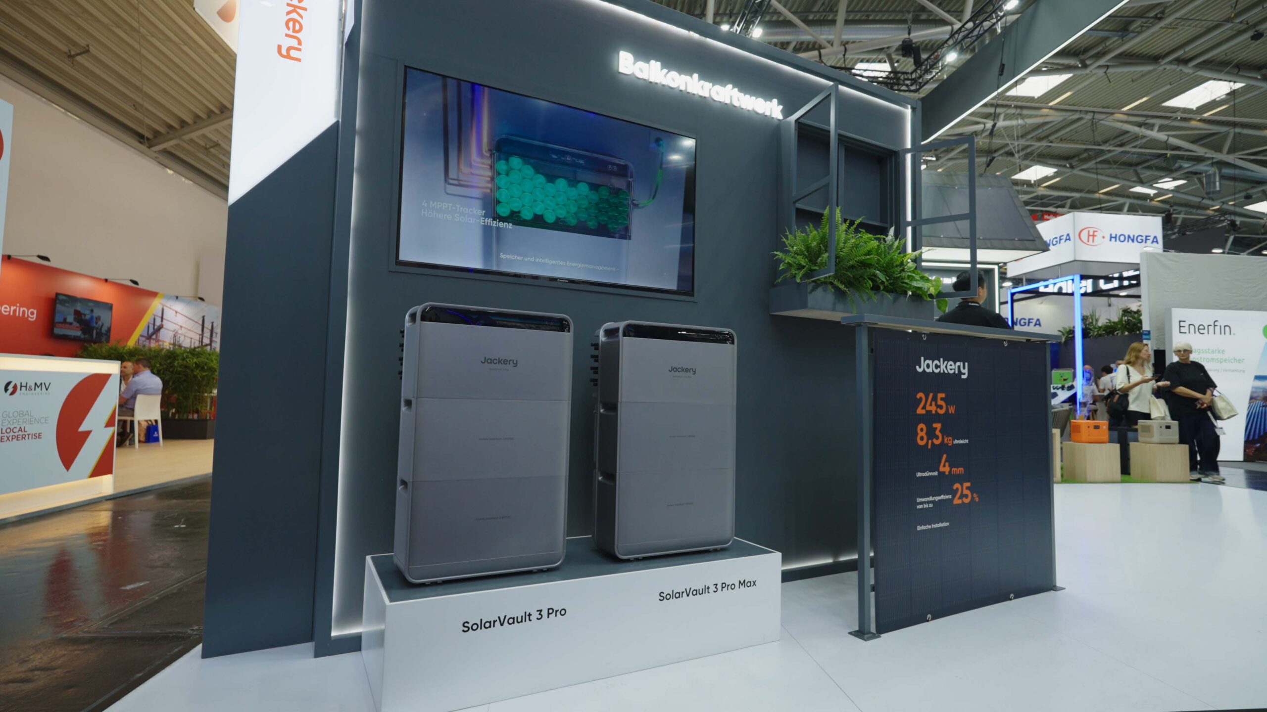 Jackery displays plug-in solar storage systems at Munich trade show