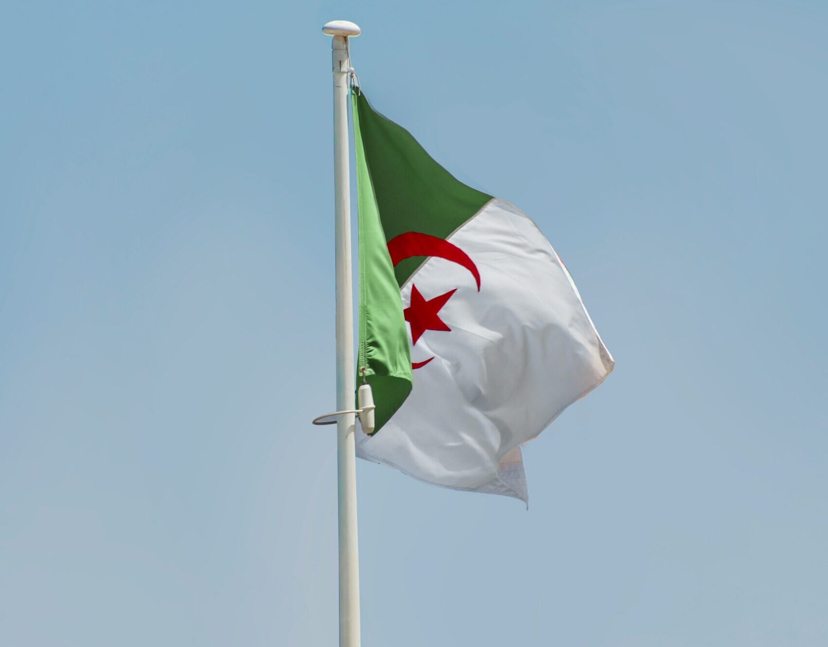 Algeria targets 15 GW solar expansion amid grid and financing challenges