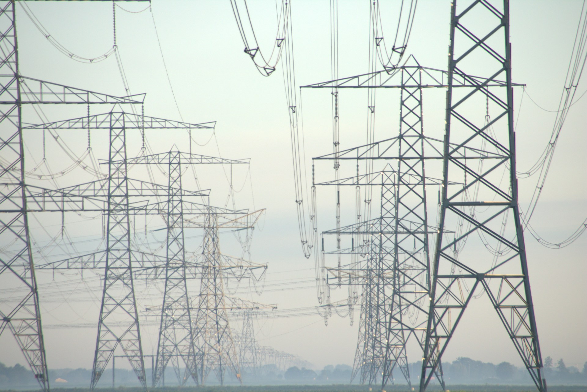 Grid expansion, storage, flexibility lag behind Europe’s renewables growth