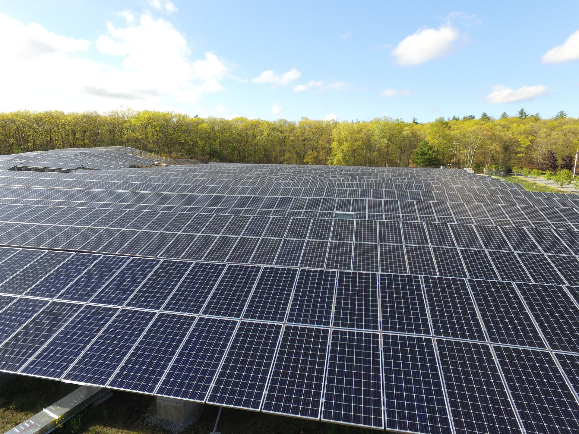 Report finds most U.S. solar recycling ends in landfills or offshore dumping