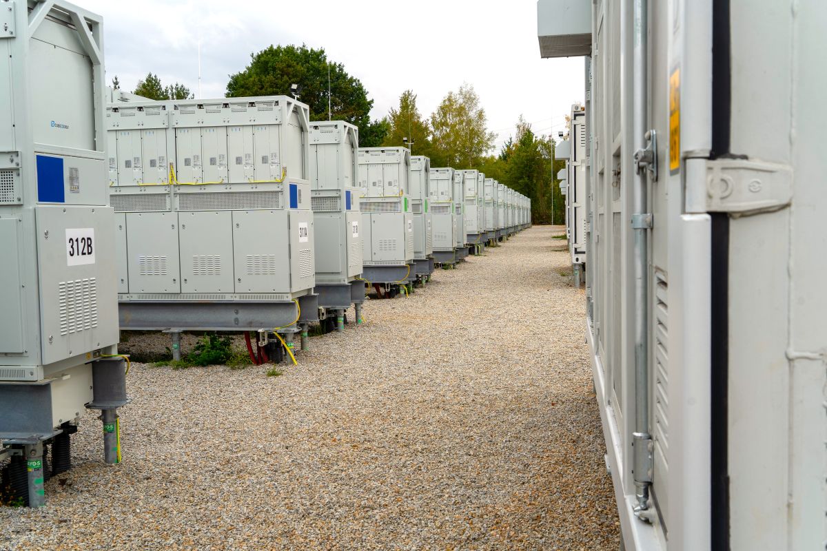 Czechia's largest BESS goes online - pv magazine Global