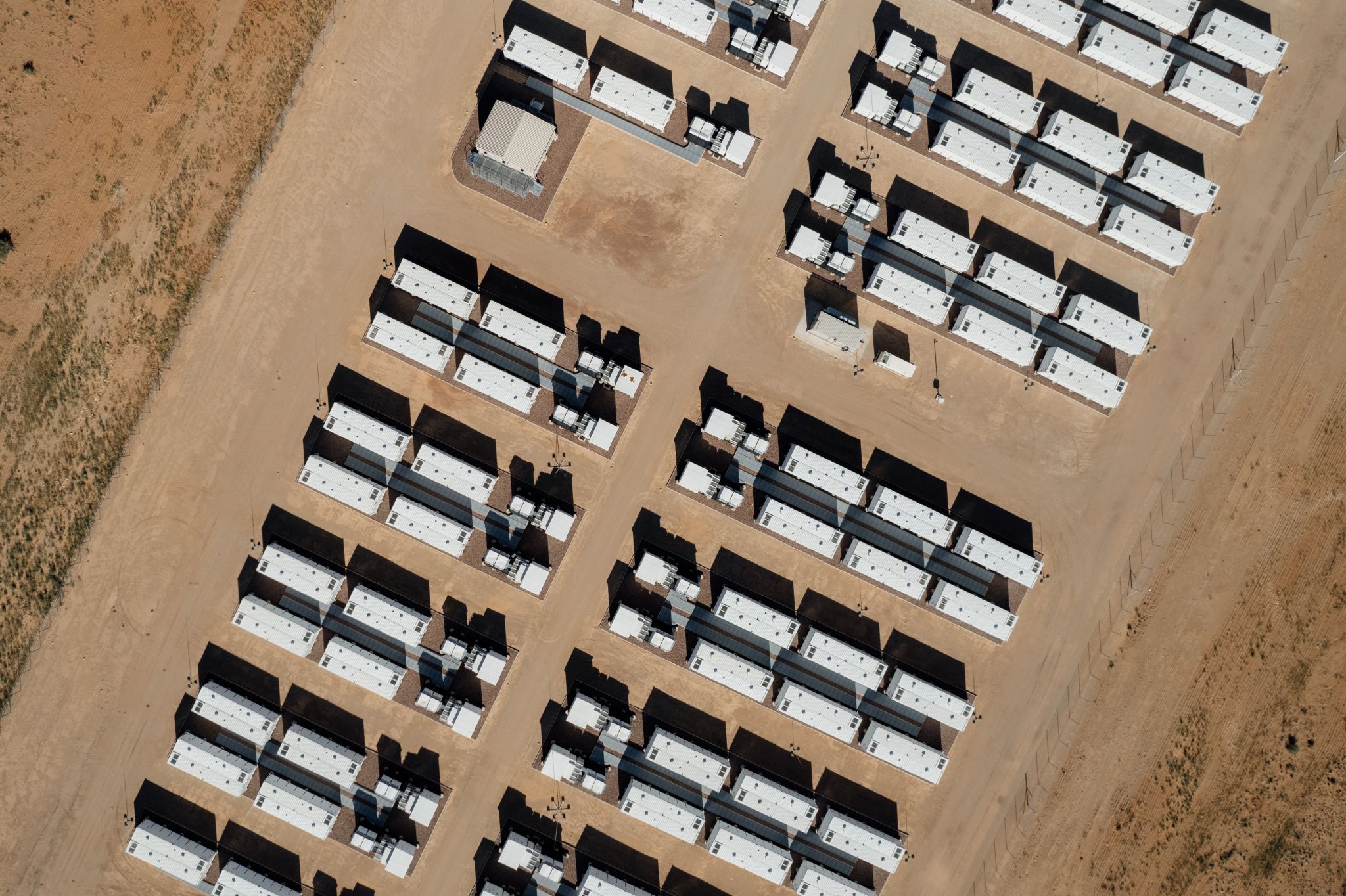 Scatec completes 1 GW/200 MWh solar-plus-storage project in Egypt
