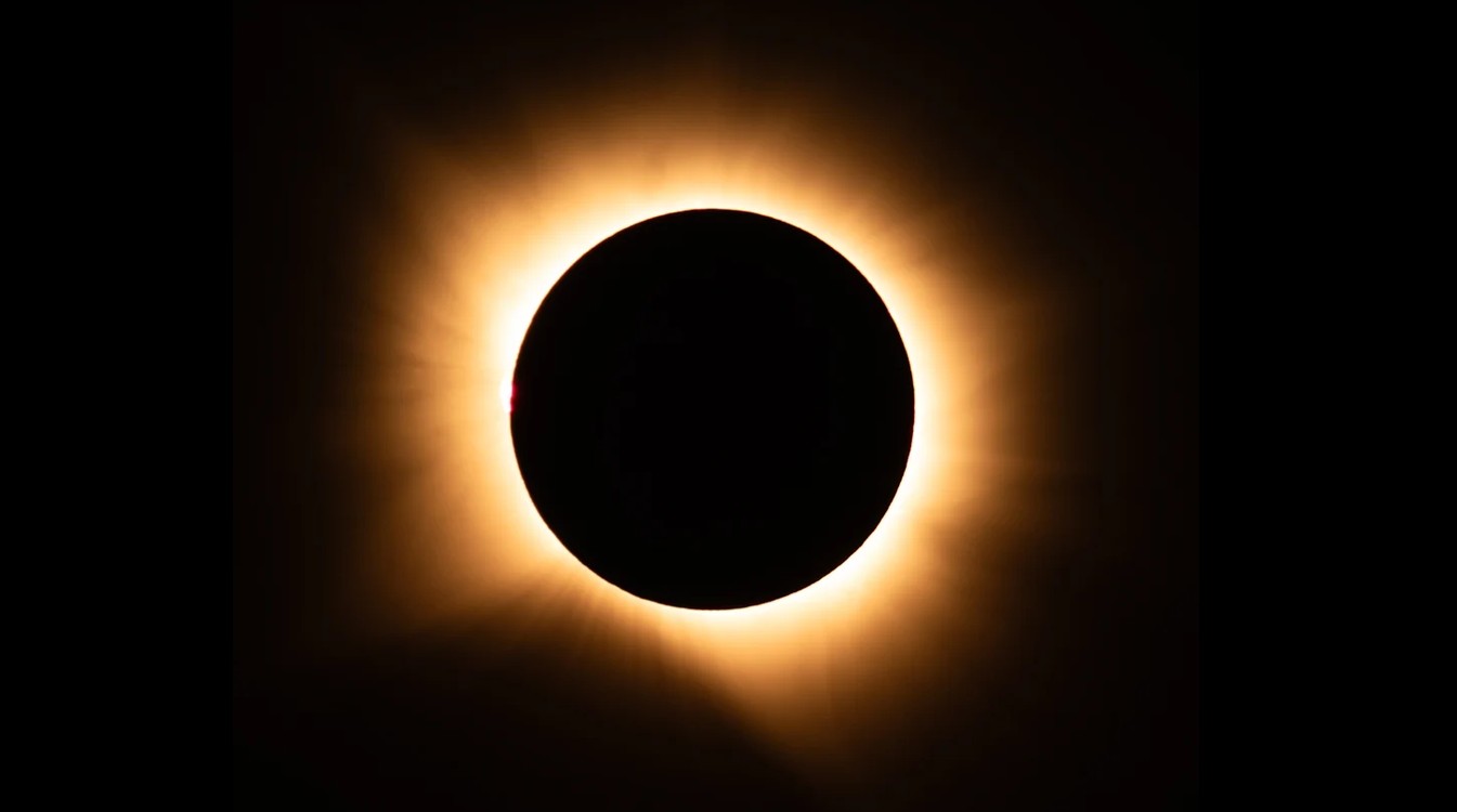 Solar eclipse in U.S. produced comparable energy losses to higher-obscuration European events