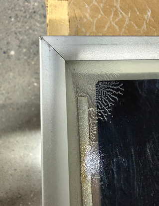 Degradação de Encapsulantes em Módulos Solares: Um Alerta para a Durabilidade