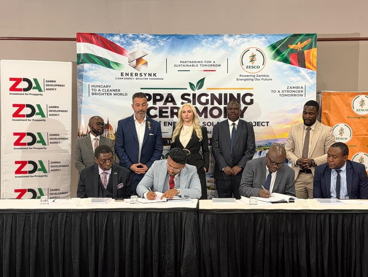 pv-magazine.com - Patrick Jowett - Zambia inks PPA for 500 MW solar project