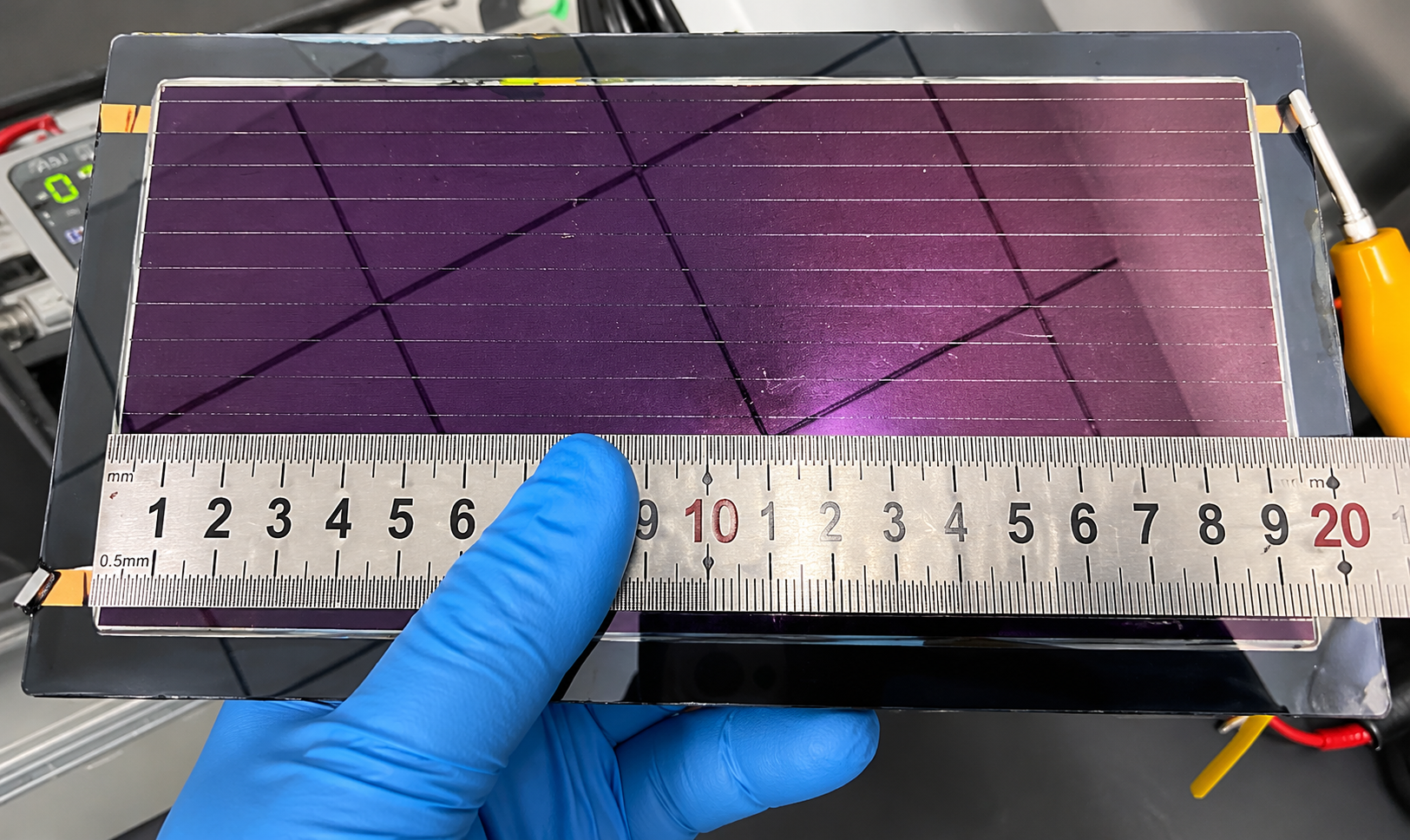 Chinese researchers achieve 27.39% efficiency in perovskite solar cells