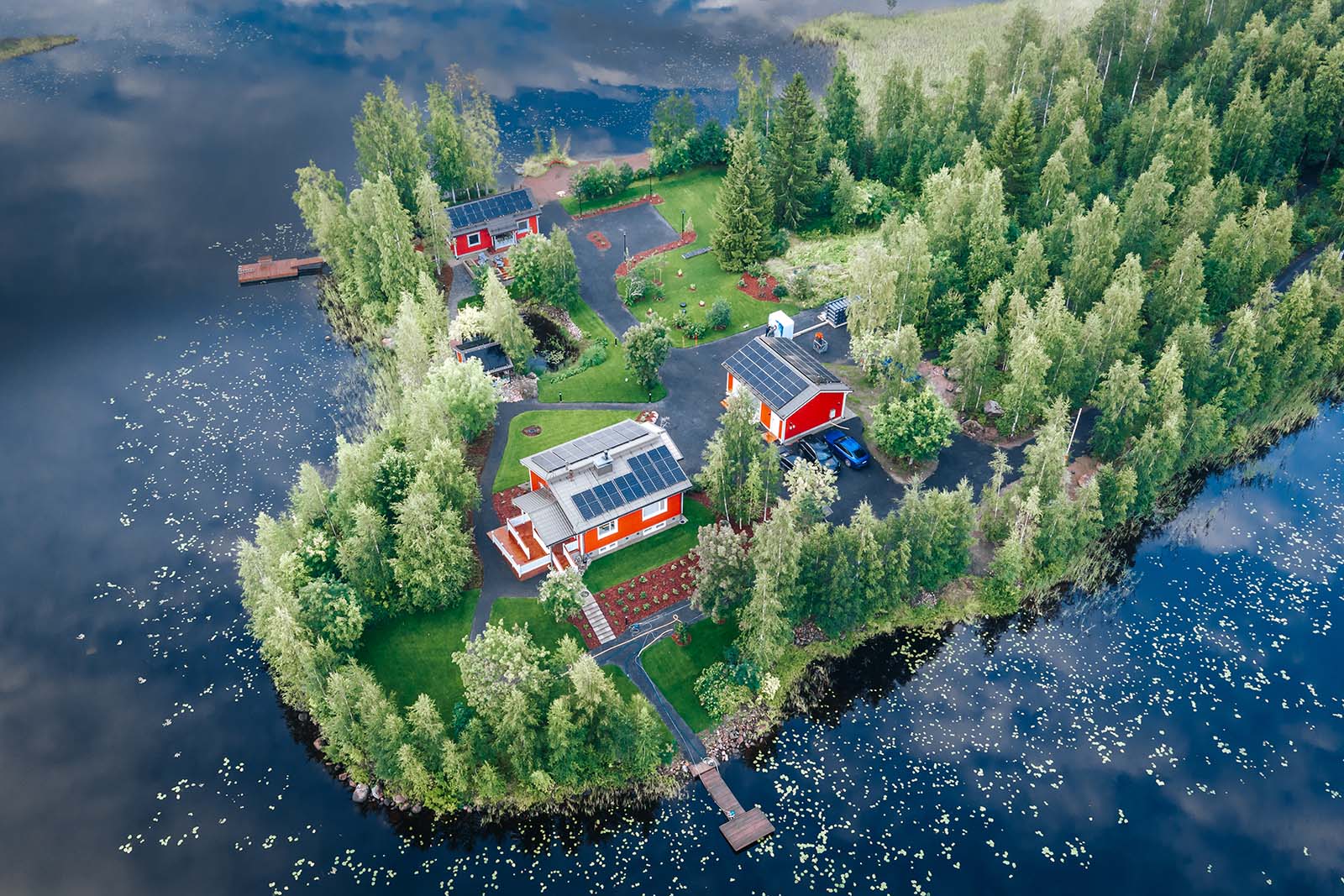 Panasonic installs fuel cell and heat pump at Finland hydrogen house
