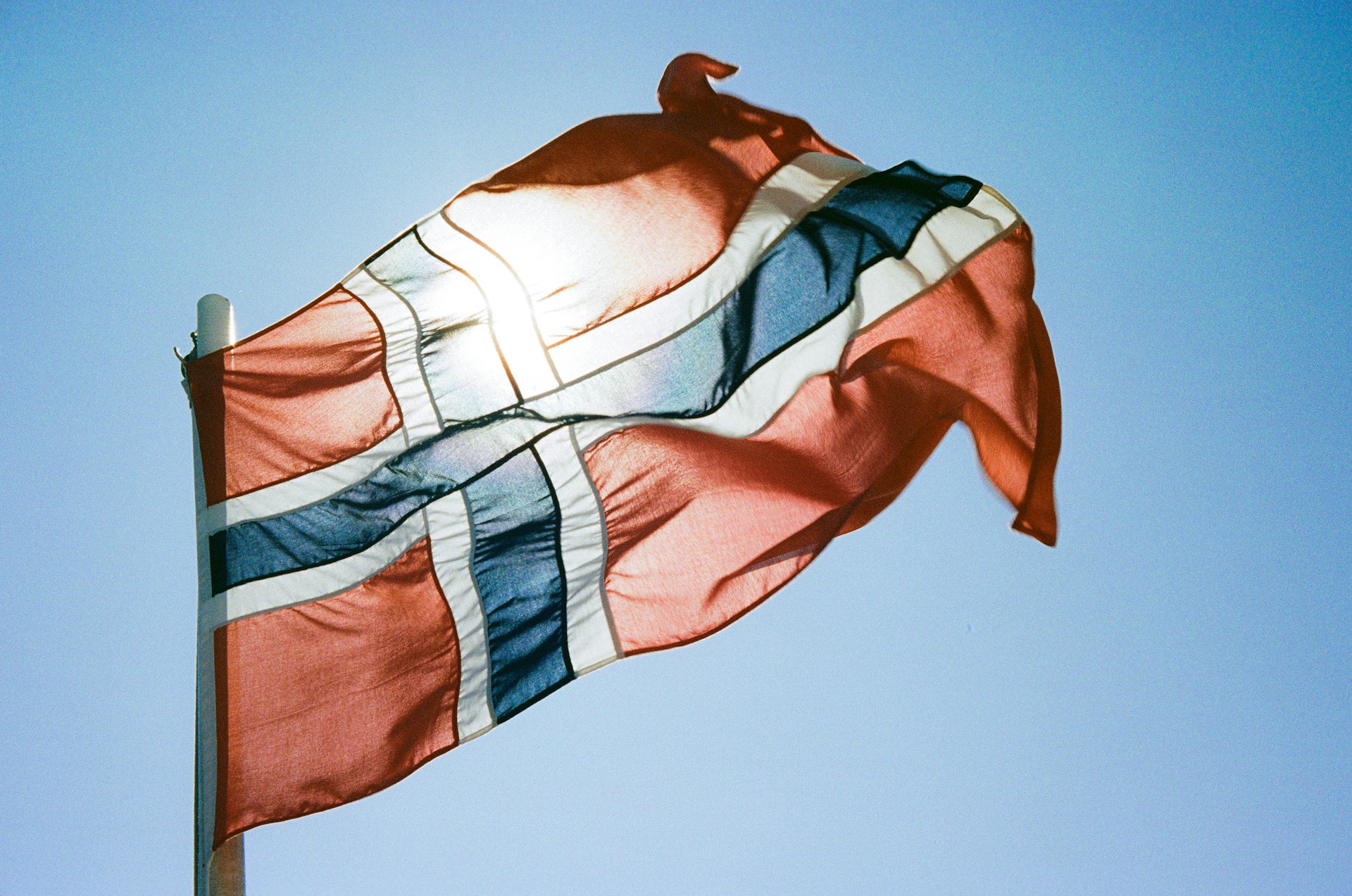 pv-magazine.com - Patrick Jowett - Norway hits 1 GW solar milestone